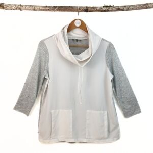 RW&CO. Light Pullover Mid- Sleeve. Size Medium